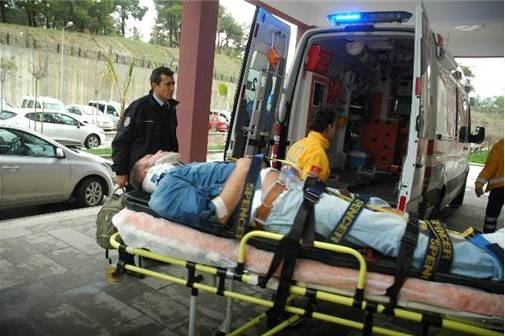 Manavgat’ta Tur Otobüsü Kazası: 1 ÖLÜ, 18 YARALI