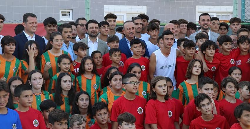 Nazmi Reisoğlu Futbol Akademisi açıldı